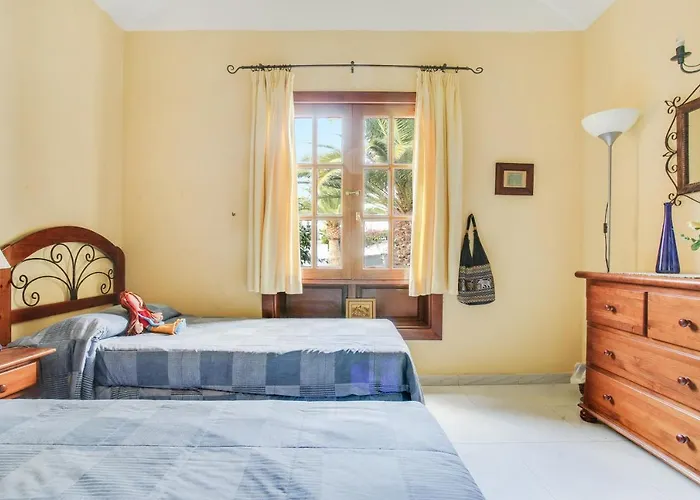 Isa فيلة بلايا بلانكا