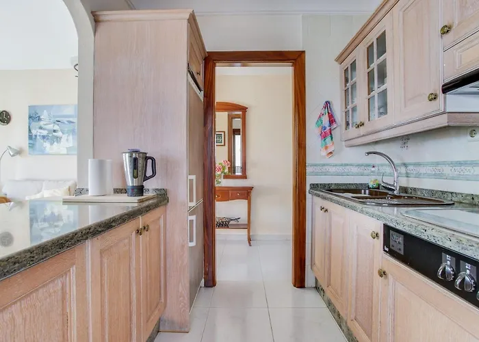 Isa * بلايا بلانكا