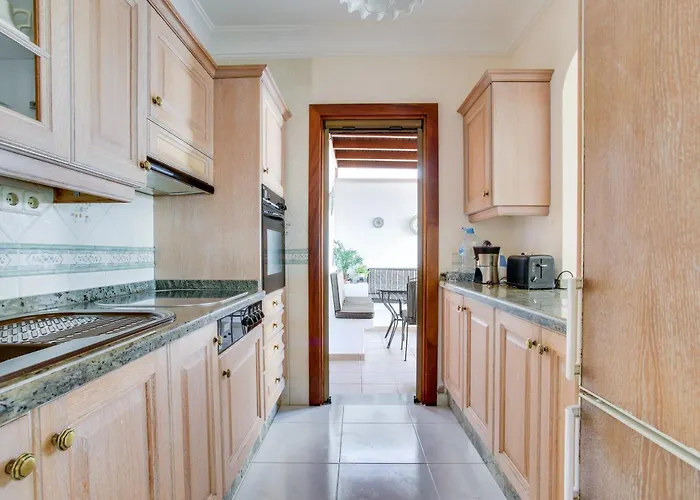 Isa * Playa Blanca (Lanzarote)